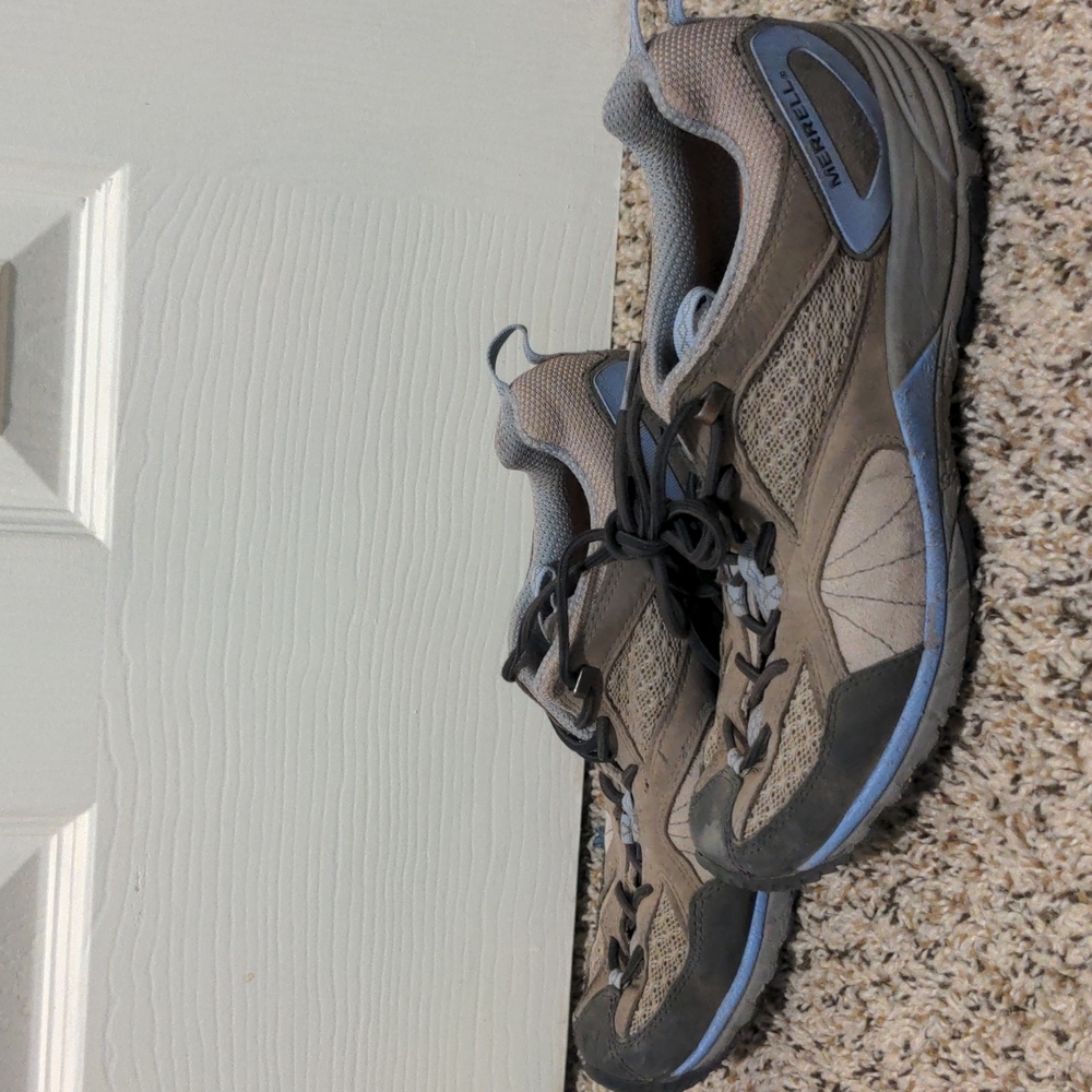 Merrell Shoes - Picture 3 of 6